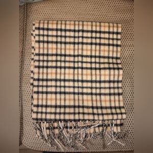 Daks London wool scarf